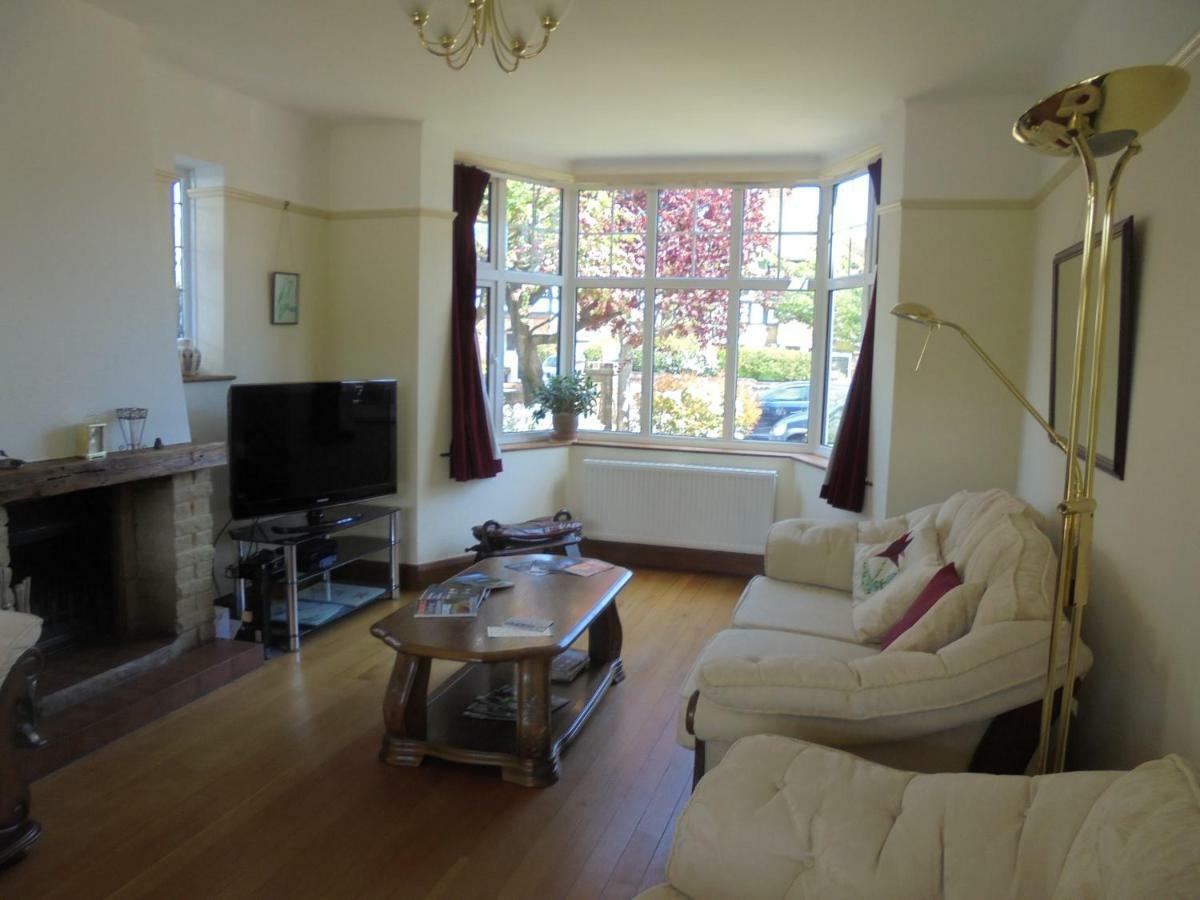 Kelvin Side Villa อีสต์บอร์น ภายนอก รูปภาพ