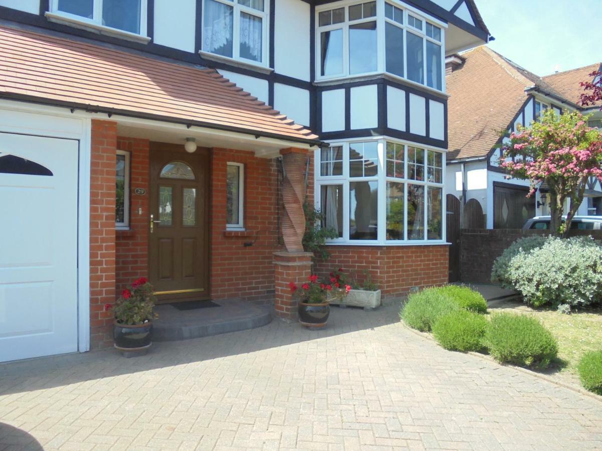 Kelvin Side Villa อีสต์บอร์น ภายนอก รูปภาพ